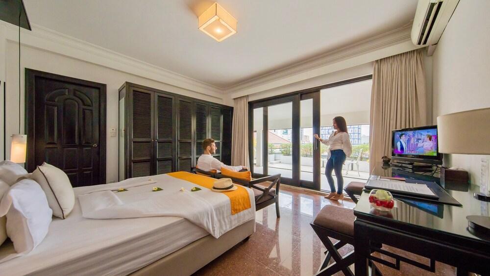 White Mansion 白色公馆 Ξενοδοχείο Πνομ Πενχ Εξωτερικό φωτογραφία