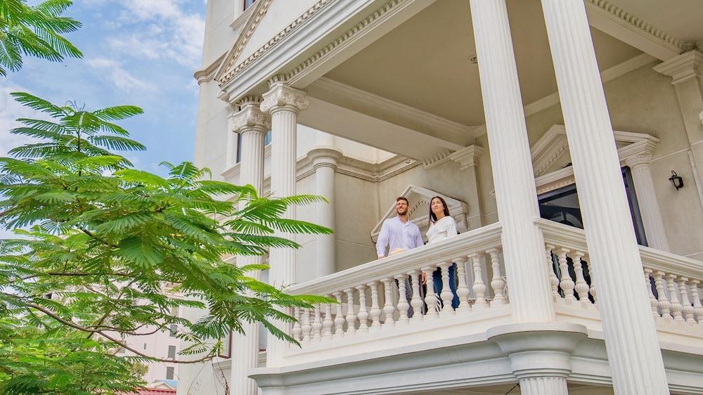 White Mansion 白色公馆 Ξενοδοχείο Πνομ Πενχ Εξωτερικό φωτογραφία