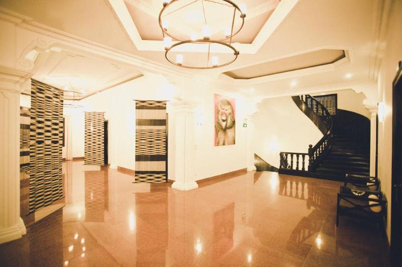 White Mansion 白色公馆 Ξενοδοχείο Πνομ Πενχ Εξωτερικό φωτογραφία